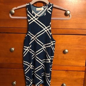 Ava sky tank tempo . Size small